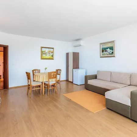 Via Pontica 123 Guest * 索佐波尔