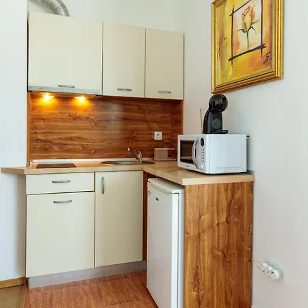 Via Pontica 123 Guest Apartman *