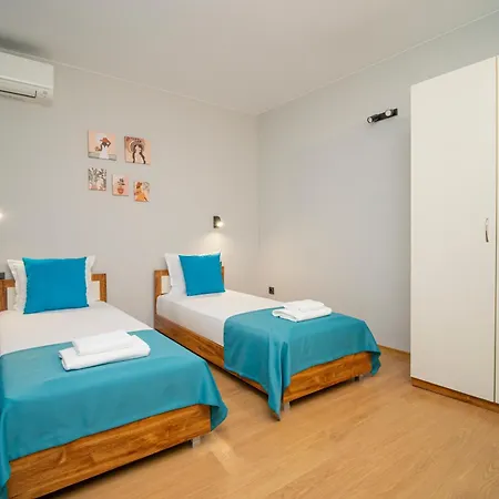 Via Pontica 123 Guest *