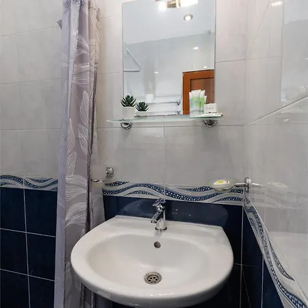 Via Pontica 123 Guest Apartment *