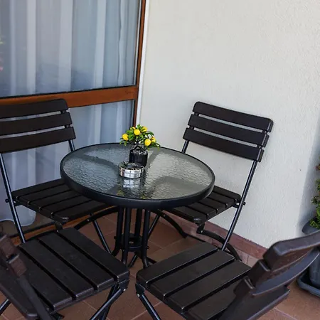 Via Pontica 123 Guest Apartment *