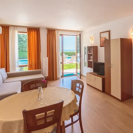 Via Pontica 123 Guest Apartman *